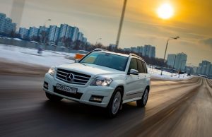 Новый бюджетник или 10-летний Мерс: сравнили по-быстрому