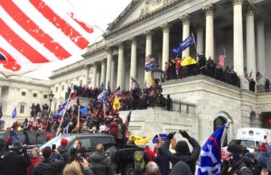 В США республиканцы заблокировали расследование штурма Капитолия, призвав «не концентрироваться на событиях прошлого»