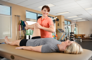 Реабилитация после инсультов и травм: к кому обратиться