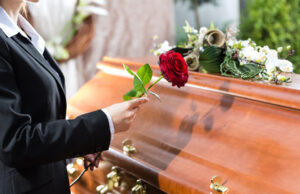 Смерть близкого человека: нюансы организации похорон