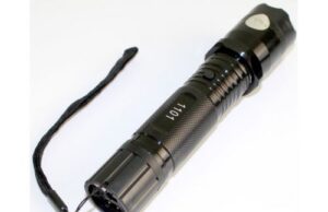 Как выбрать электрошокер для самообороны