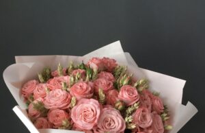 Чем удобна доставка цветов