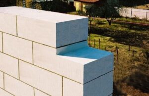 Кладка стен из газобетонных блоков