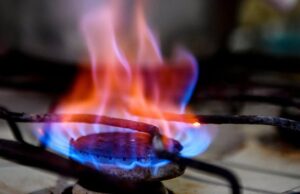 Цены на газ в Европе впервые после марта превысили $1700