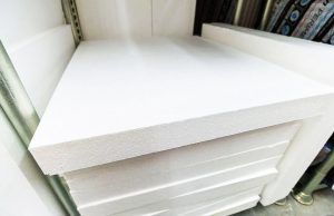 В чем особенности и преимущества использования пенопласта