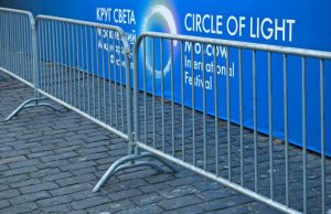 Фан барьеры: для чего используются и как арендовать