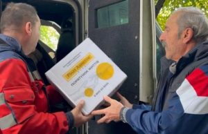 Жители прифронтовой Великой Новоселки получили помощь от Фонда Рината Ахметова