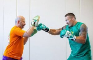 Тренер Усика стал лучшим наставником года по версии WBC